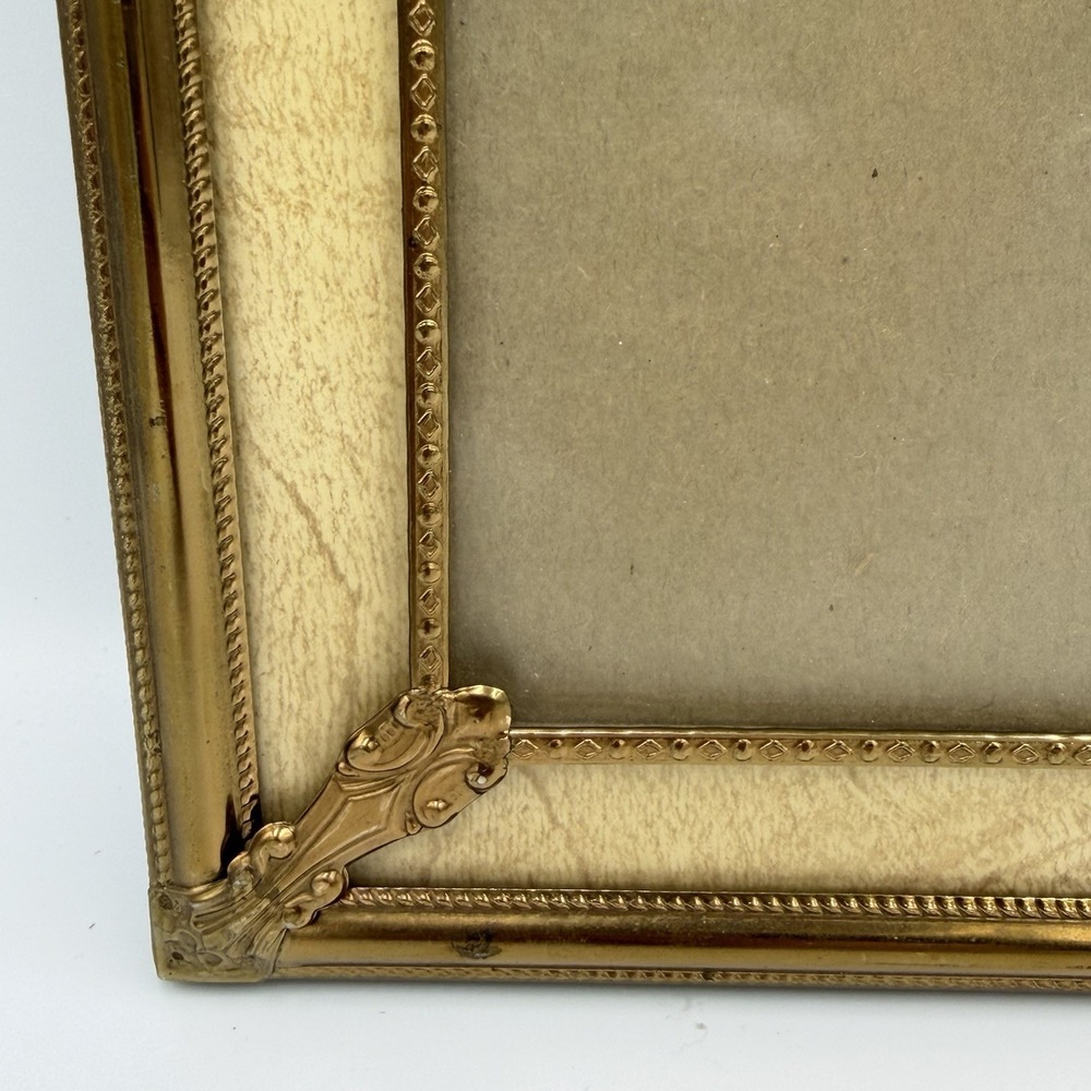 VTG Gold Tone Metal Picture Frame Easel Ornate Hollywood Regency 7.25x9.25 - Picture 8 of 9